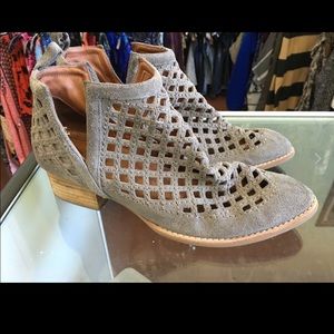 Jeffrey Campbell Shoes - Jeffrey Campbell taggart suede booties Jeffrey Campbell Shoes - Jeffrey Campbell taggart suede booties