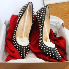 Christian Louboutin Pigalle Pumps on Poshmark  