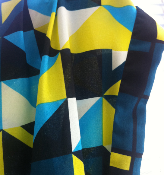 Billion Dollar Dress - Picture 2 of 4