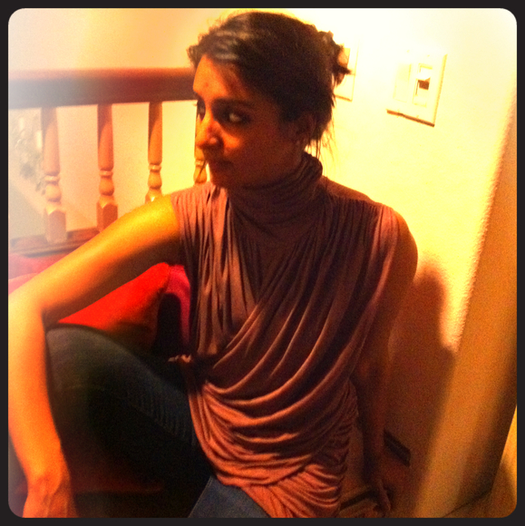 Sexy mauve draped top - Picture 1 of 3