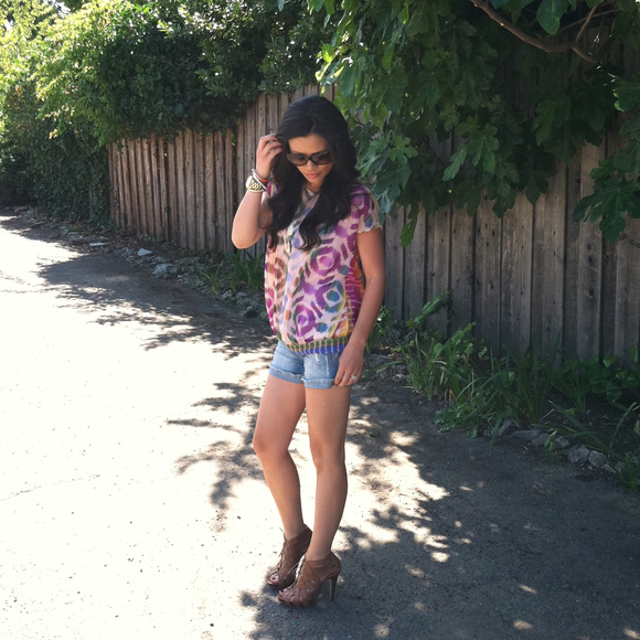 SOLD! Colorful Madewell top! - Picture 3 of 3