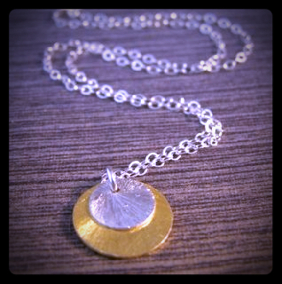 2-tone brushed disc necklace