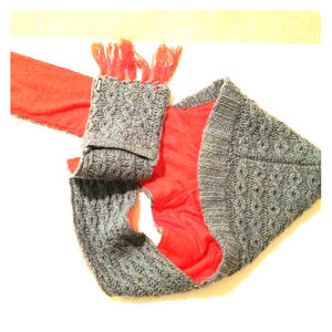 Nobis winter hat & scarf in one!