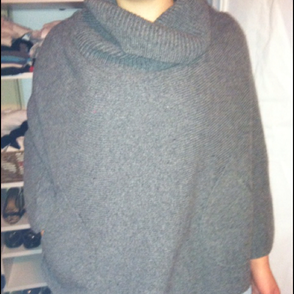 Sweaters - Poncho