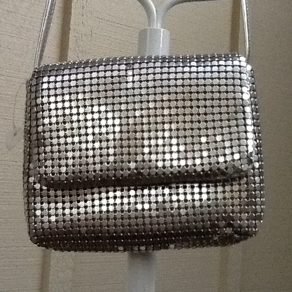 brand new silver chainmail purse