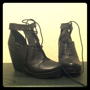 Deena & Ozzy cutout booties