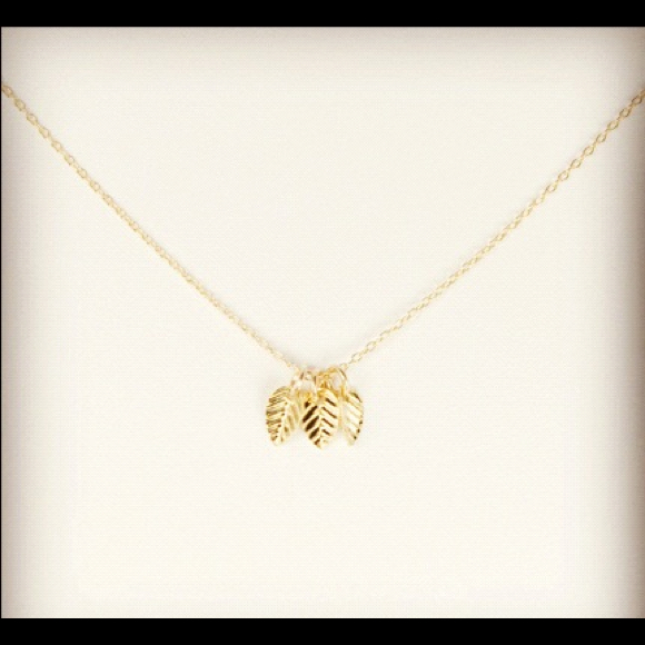 Triple Leaves Necklace