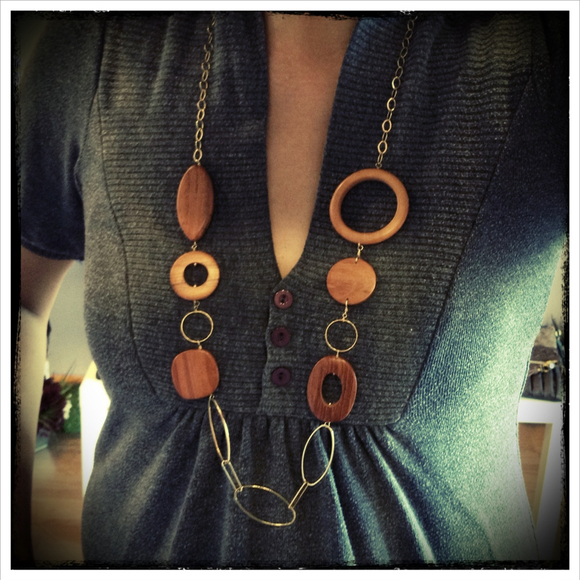 Rosewood Necklace
