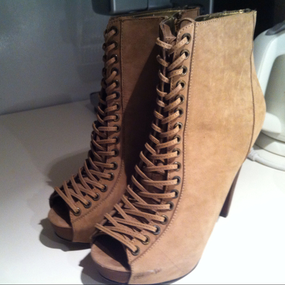 Steve Madden Korset booties - worn once