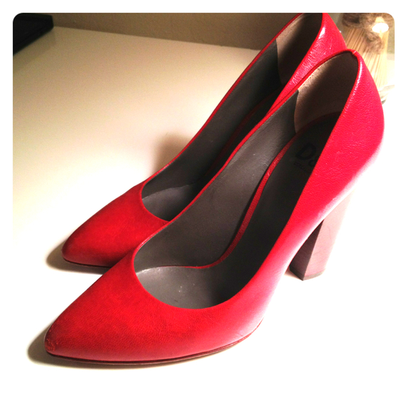 Shoes - RESERVED D&G pumps