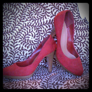 FIONI Shoes - RESERVED Red Suede Pumps & Matching Earrings FIONI Shoes - RESERVED Red Suede Pumps & Matching Earrings