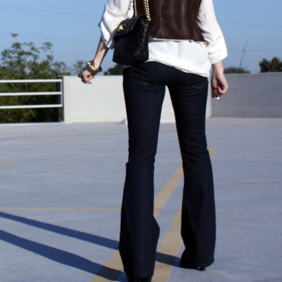 J Brand Jeans - JBrand Dark Wash Flared Jeans (Worn Once!) J Brand Jeans - JBrand Dark Wash Flared Jeans (Worn Once!)