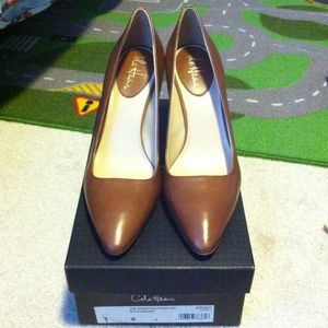RESERVED @kathleenmensign  - cole haan pumps!
