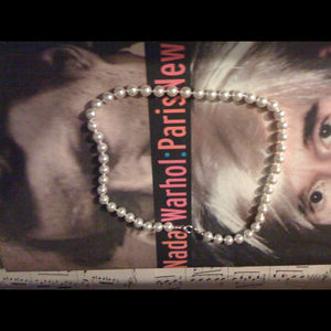 Single strand pearl necklace