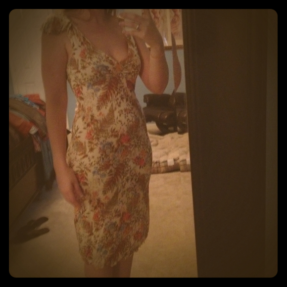 Free People Dresses & Skirts - Free People Floral Flirty Sleeve Dress