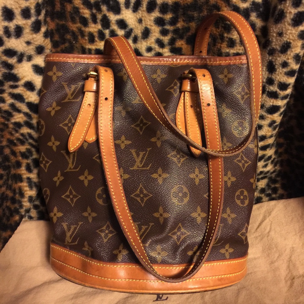 Genuine Vintage Louis Vuitton bucket bag small