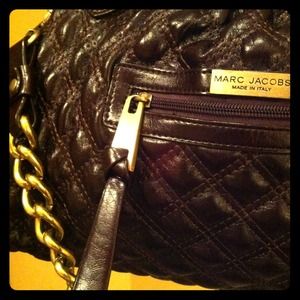 Marc Jacobs-style chocolate quilted purse w/chain