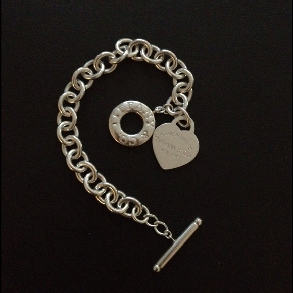 💥Sold💥 Tiffany heart charm bracelet!