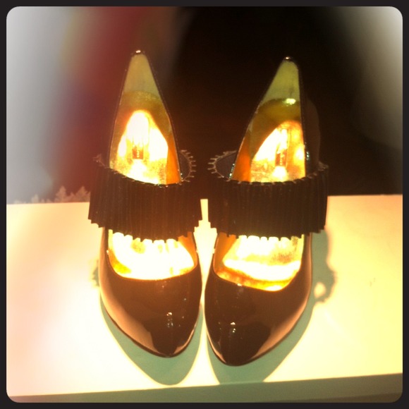Signature Report patent leather maryjanes