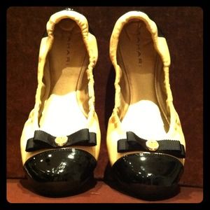 🌟RESERVED🌟 For iheartnoah Tahari Flats  Size 7