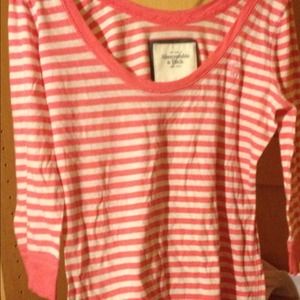 Cute shirt. BRAND NEW!!!!