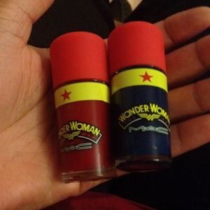 RESERVED FOR @DKCASEY0920 MAC Wonderwoman