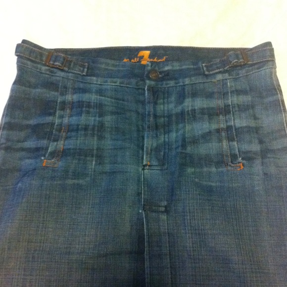 👖 Seven for all Mankind denim skirt - Picture 2 of 3