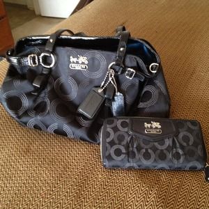 Coach hand bag and matching accordian wallet a