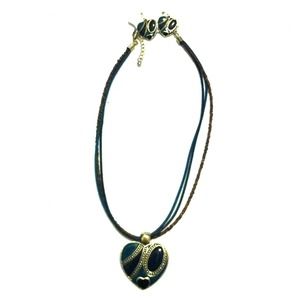 Necklace and earring set