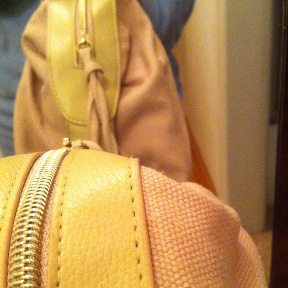 - baby soft pink purse -
