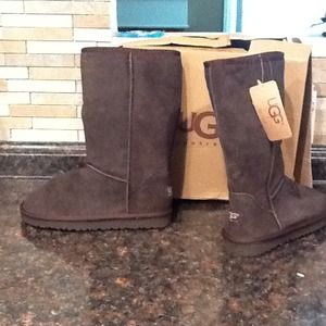 Ugg Chocolate Tall Boot Size  9
