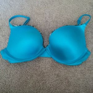BRAND NEW with tags! Victoria secret bras!