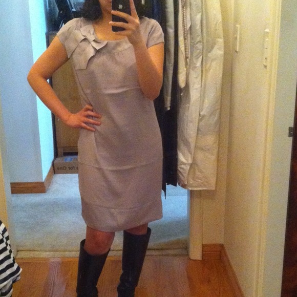 Brand New w/ Tag✨- Bow DreSS - - Picture 2 of 4