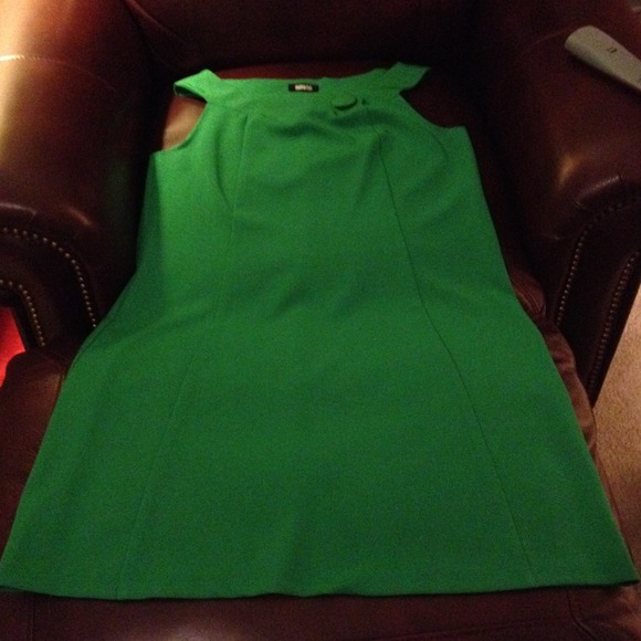 Mod Style Dress - Picture 3 of 3