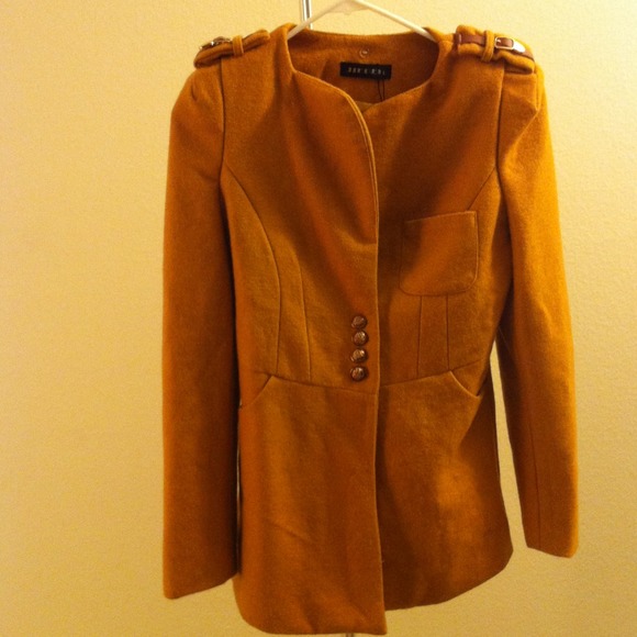 Reduced price . Smart fashionable jacket - Picture 2 of 4