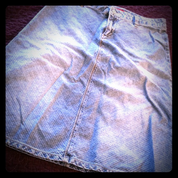 Knee length denim skirt with light sandblasting - Picture 1 of 1