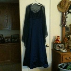 Prom dress size 6 navy blue shear wrap