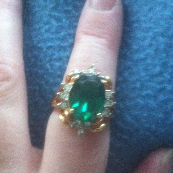 Cocktail ring