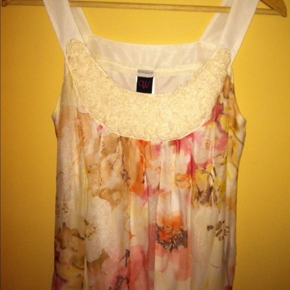 SOLD !!!Great for Spring ! Flower Sheer Bubble Top