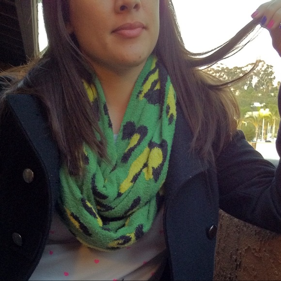 **RESERVED** Infinite loop scarf and lace top
