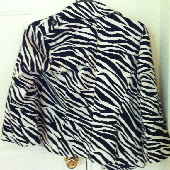 Zebra jacket - Picture 2 of 4