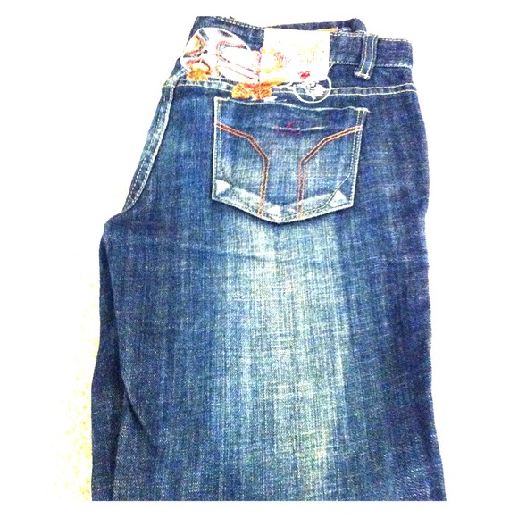 Jeans - Picture 1 of 3