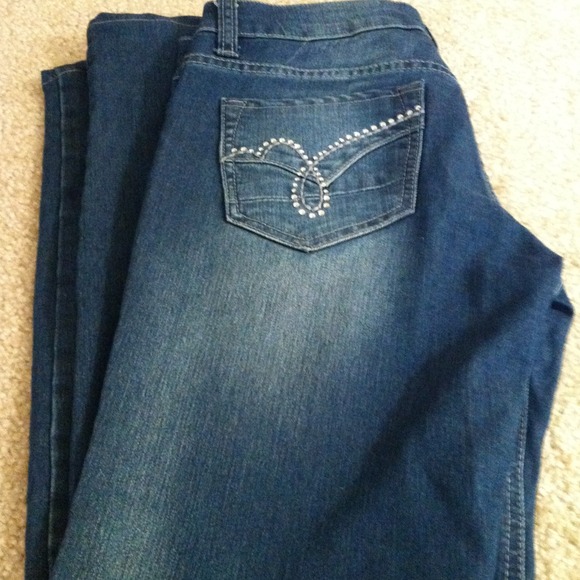 Never worn bebe washed jeans - Picture 3 of 3