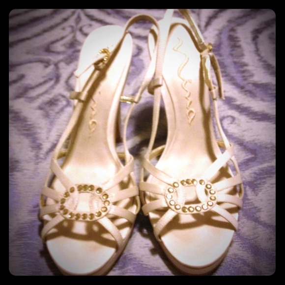 Sold!!! Light gray Nina shoes