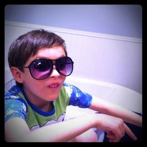 REDUCED Black aviator glasses