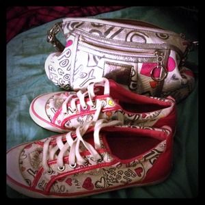 Coach shoes sold to @baguk918