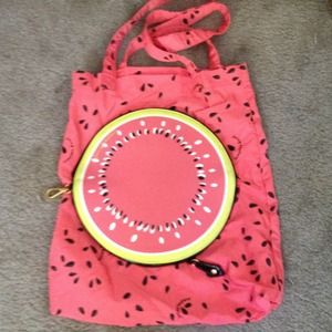 Juicy Couture Handbags - 💗💗REDUCED💗💗JUICY SHOPPING TOTE. Juicy Couture Handbags - 💗💗REDUCED💗💗JUICY SHOPPING TOTE.
