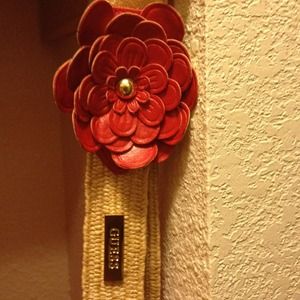 Guess Flower Belt