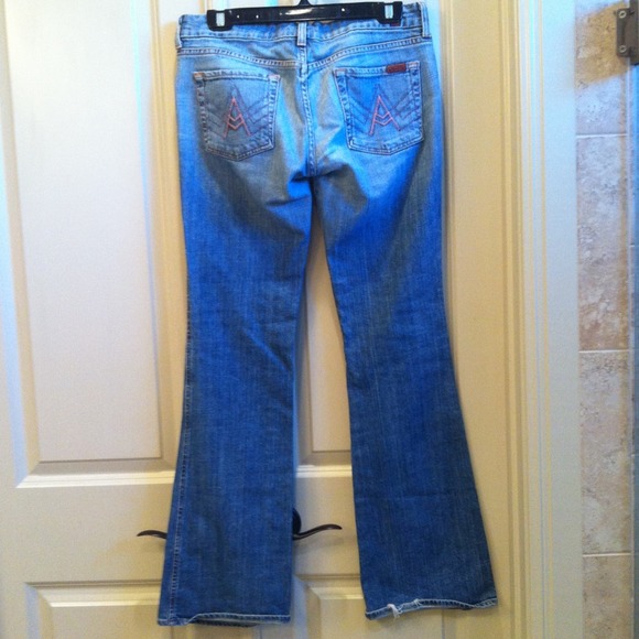Seven jeans with pink pocket stitching - Picture 3 of 4