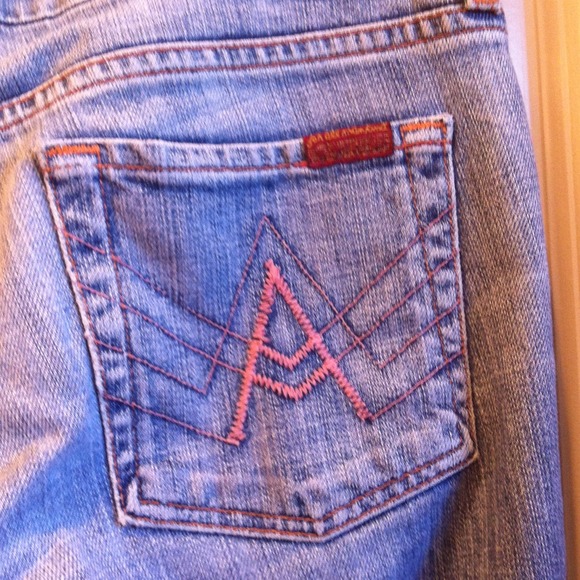 Seven jeans with pink pocket stitching - Picture 4 of 4